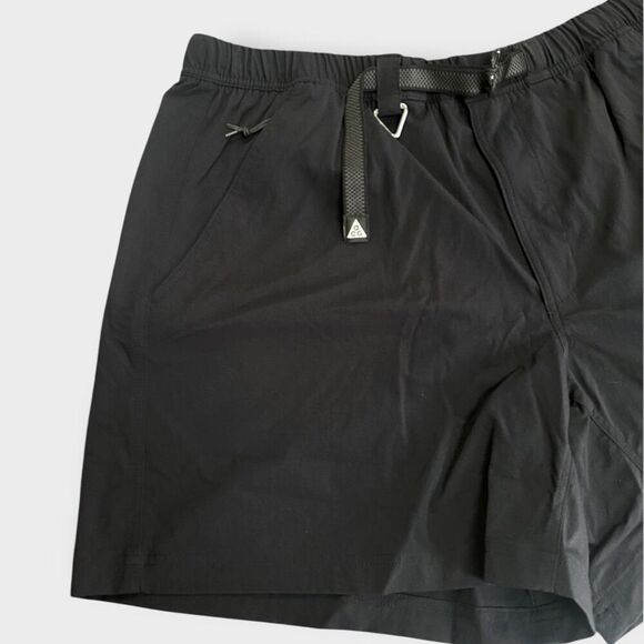 Nike ACG Woven Black Hiking Shorts Casual Travel Mens size XL FN2430-010 New - Picture 3 of 9